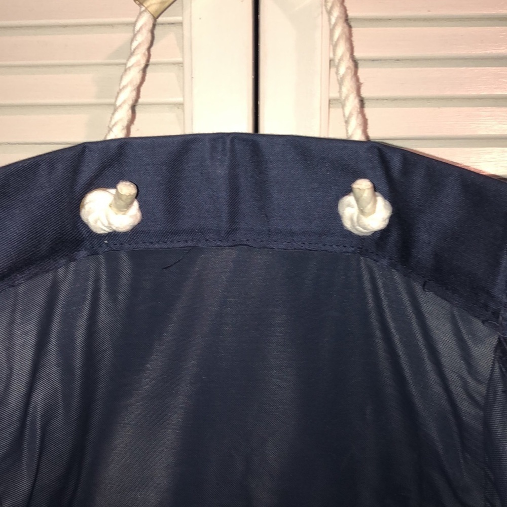 Martha’s Vineyard Tote Bag Navy Blue and White - Picture 4 of 7